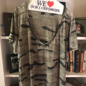 Camouflage short sleeve top